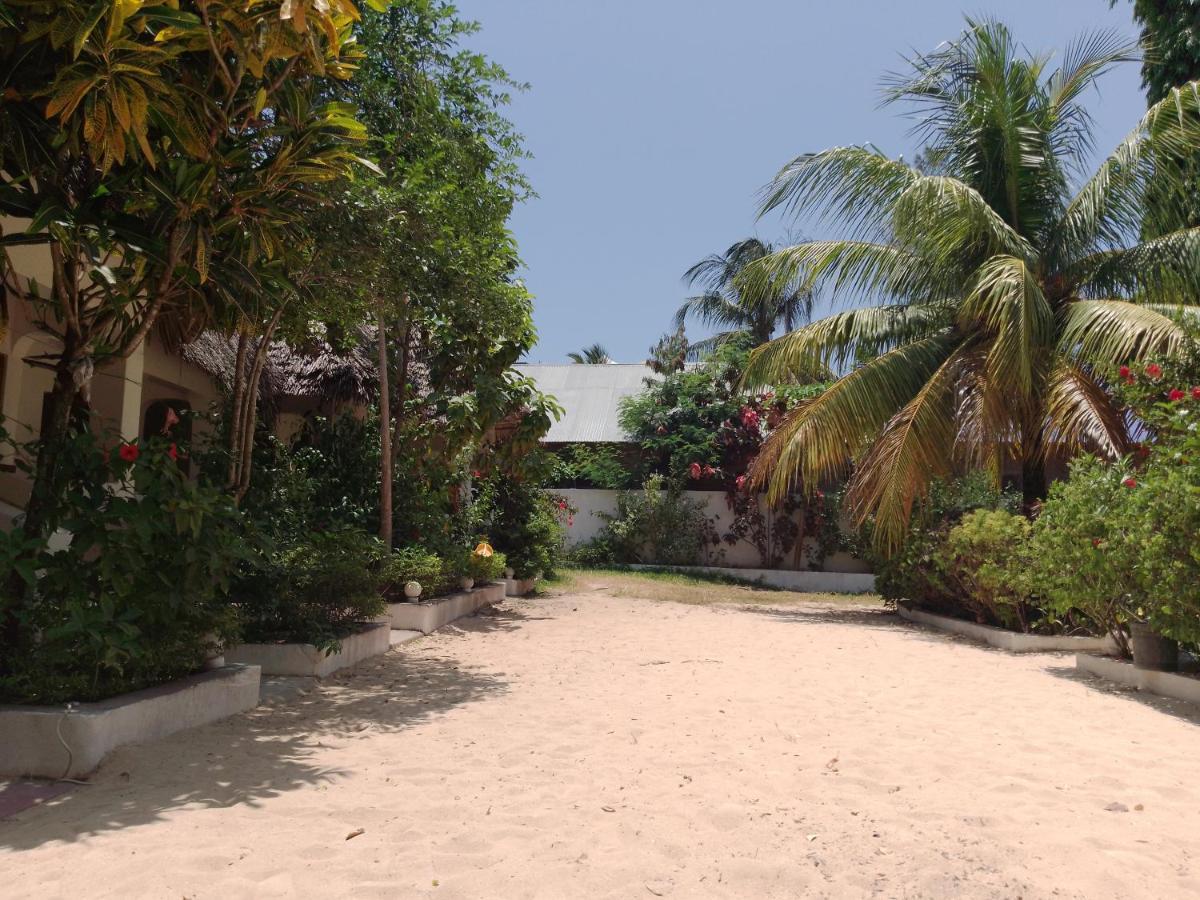 H & H Bungalows 눙귀 외부 사진