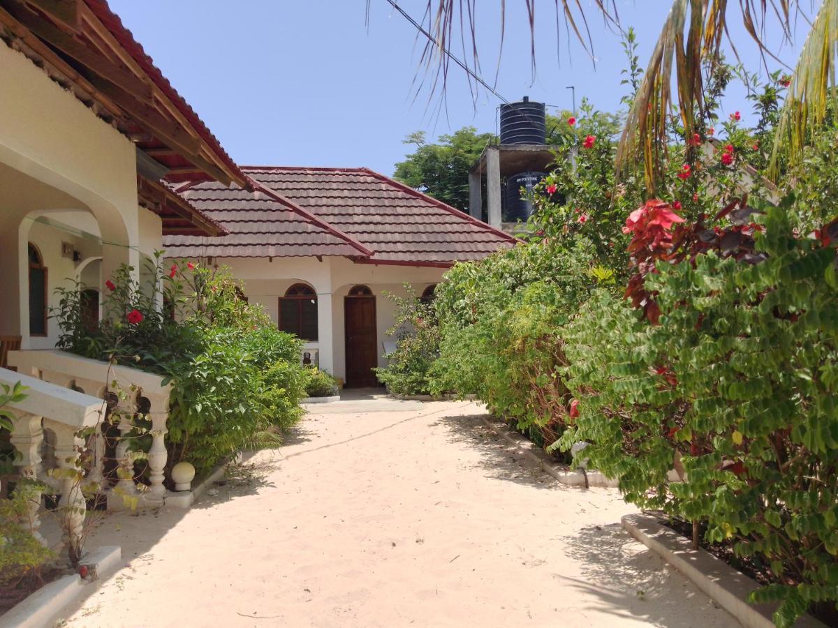 H & H Bungalows 눙귀 외부 사진