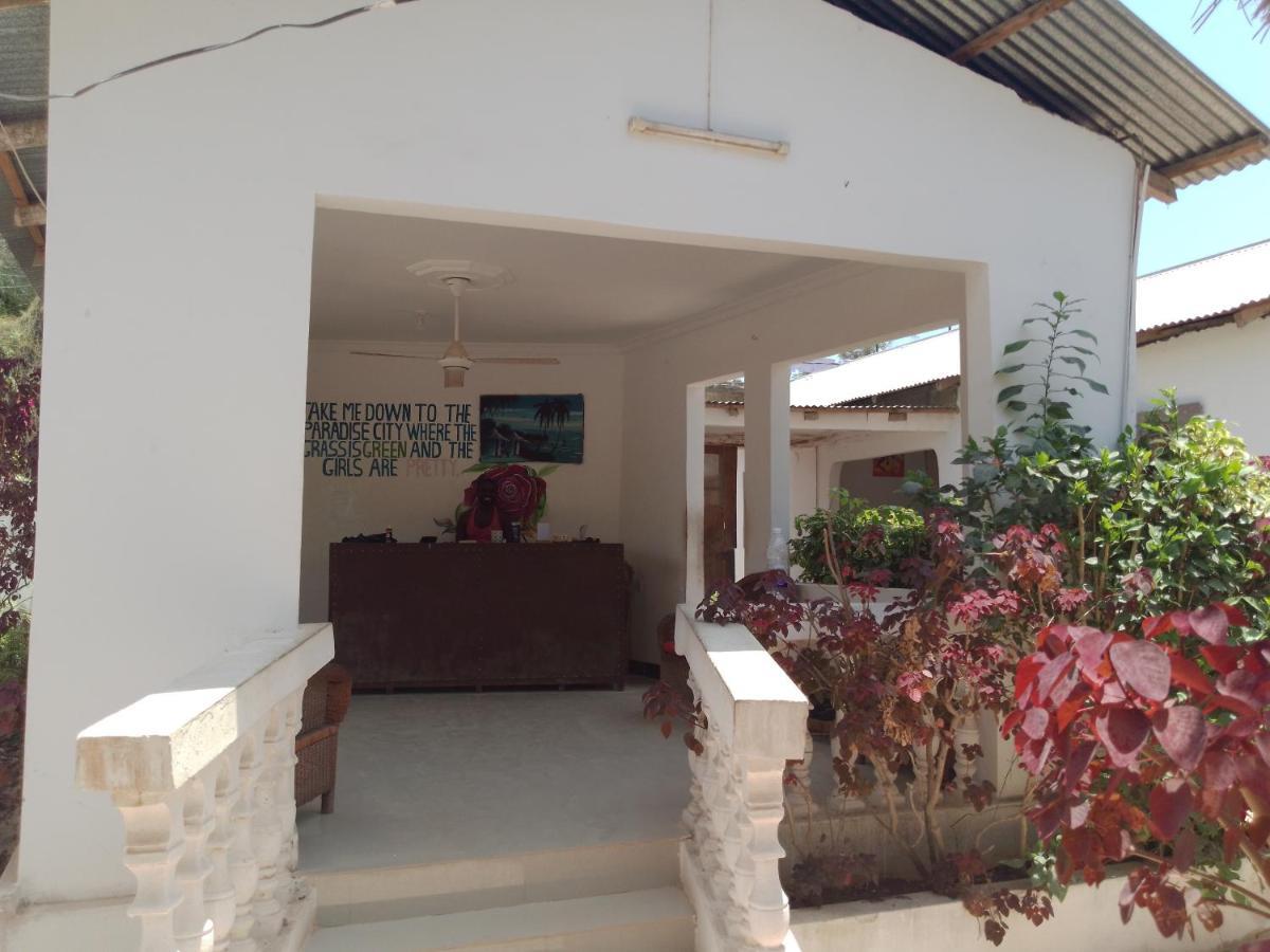 H & H Bungalows 눙귀 외부 사진